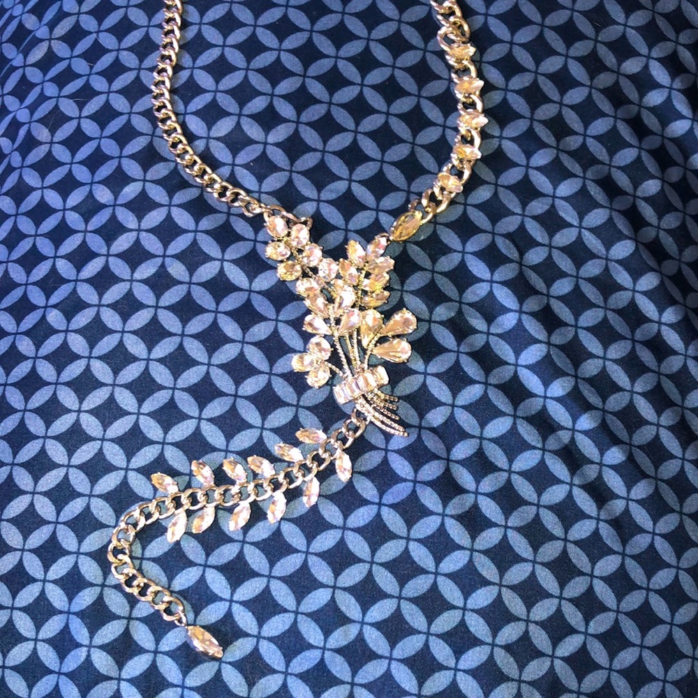 BETSEY Art Deco silver& rhinestone chunky necklace